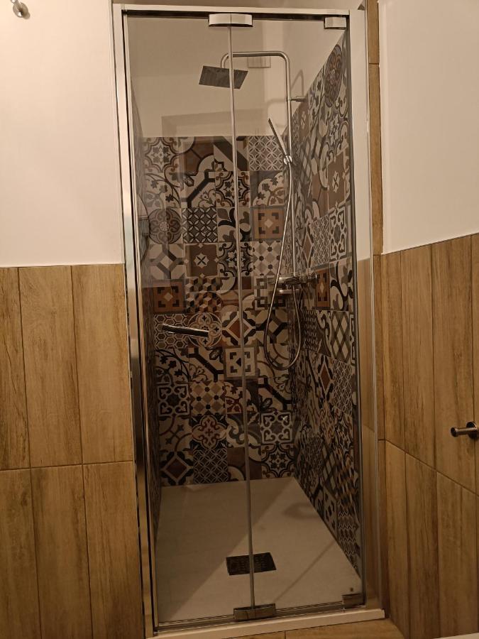 Apartment Near To Como - Donkey'S House Tavernerio ภายนอก รูปภาพ